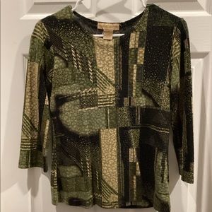 Notations Black, Green and Gold stretchy top.